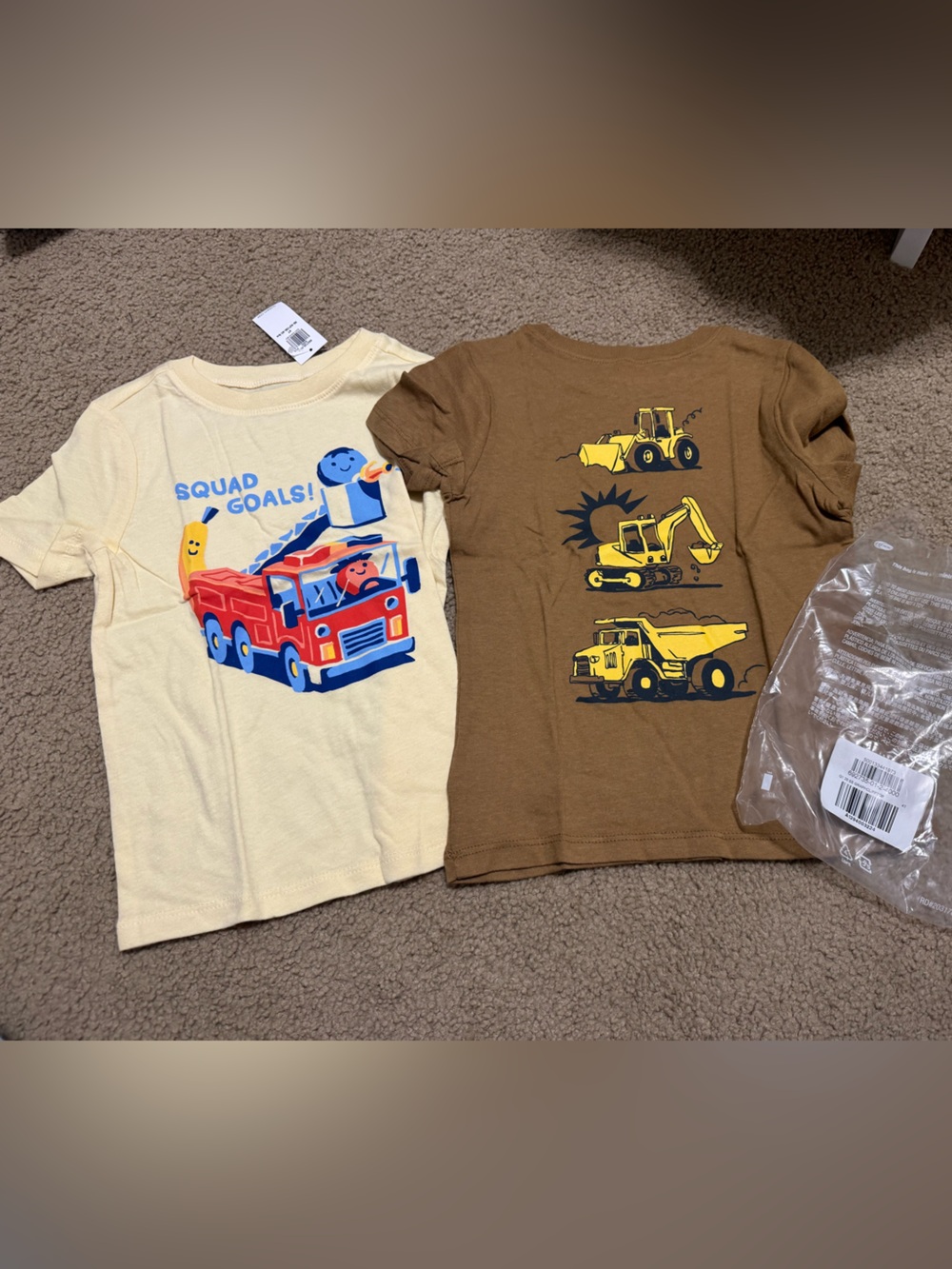 2 New Boys Old Navy 4T Shirts Fire Truck + Construction Graphic Tee